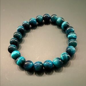 Elegant Blue Beaded Bracelet